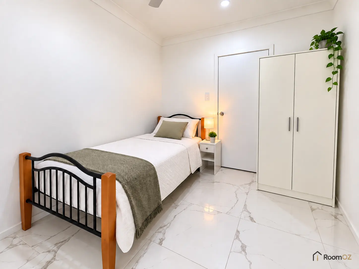 Bright furnished RoomOZ bedroom